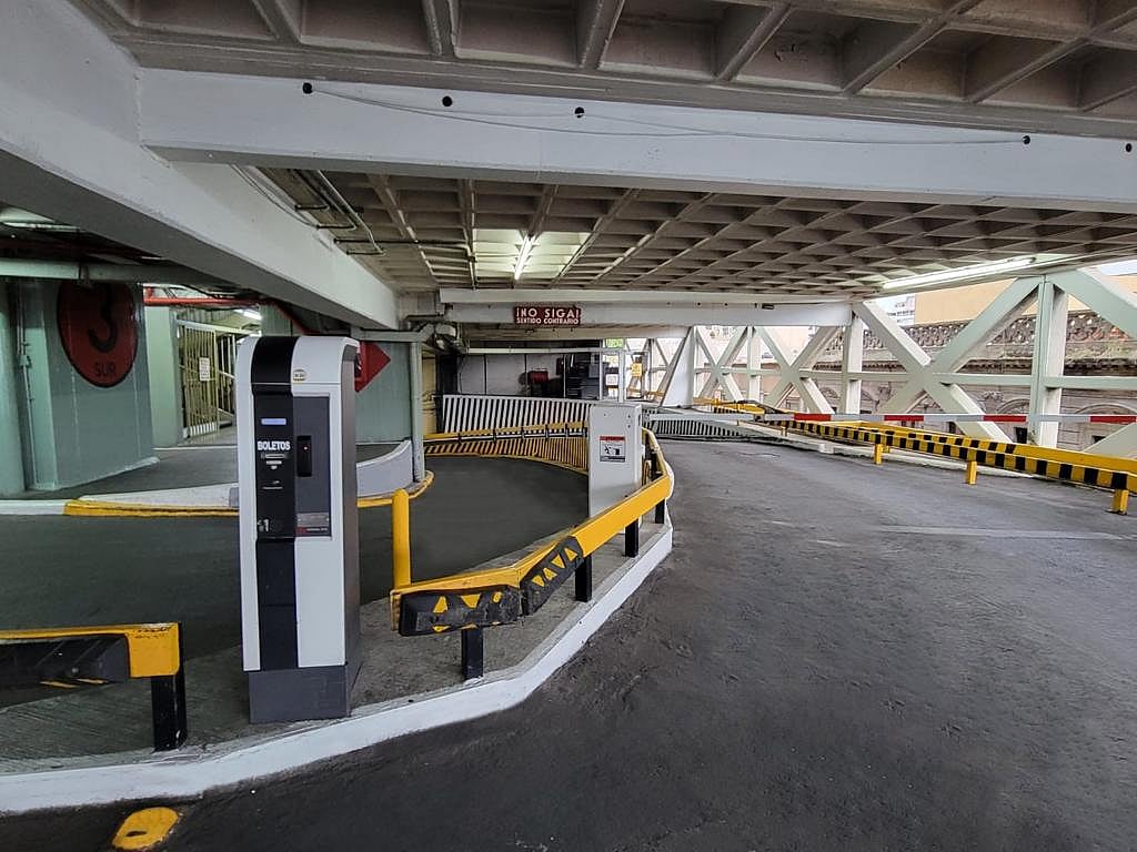 Estacionamiento en el centro – Edificio Mulbar